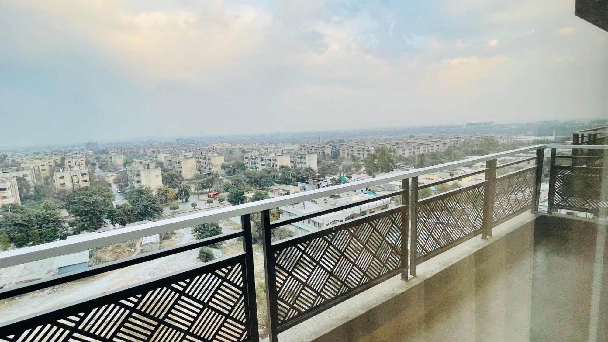 Flat In Central Islamabad Exterior foto